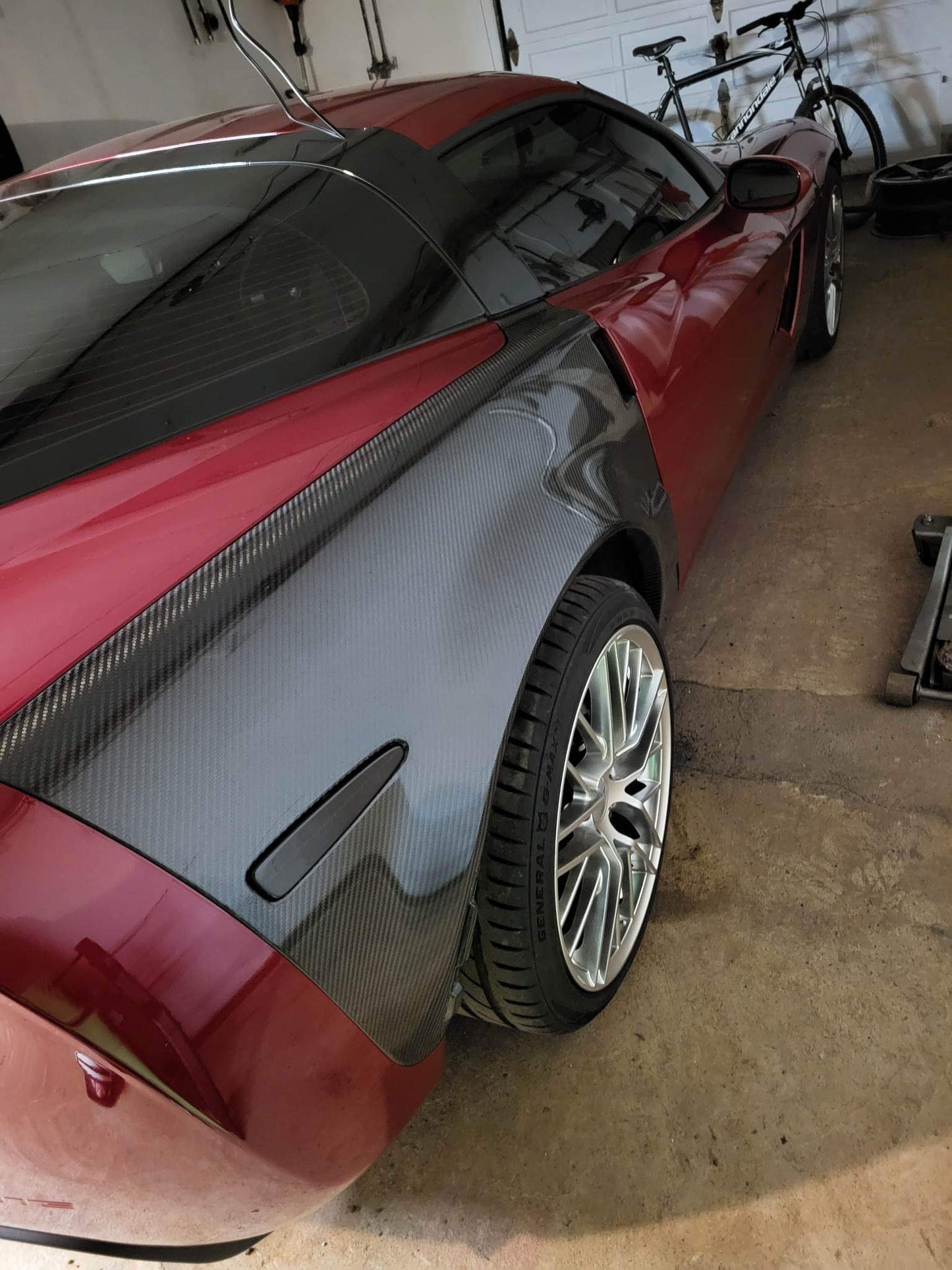 C6 Z06 Rear fenders (Pair)