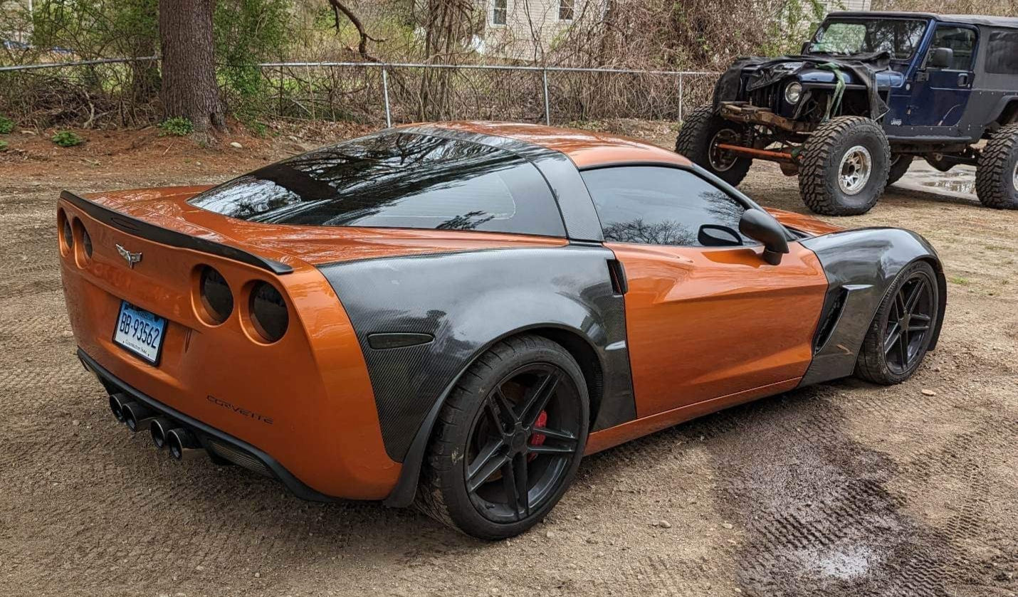 C6 Z06 Rear fenders (Pair)