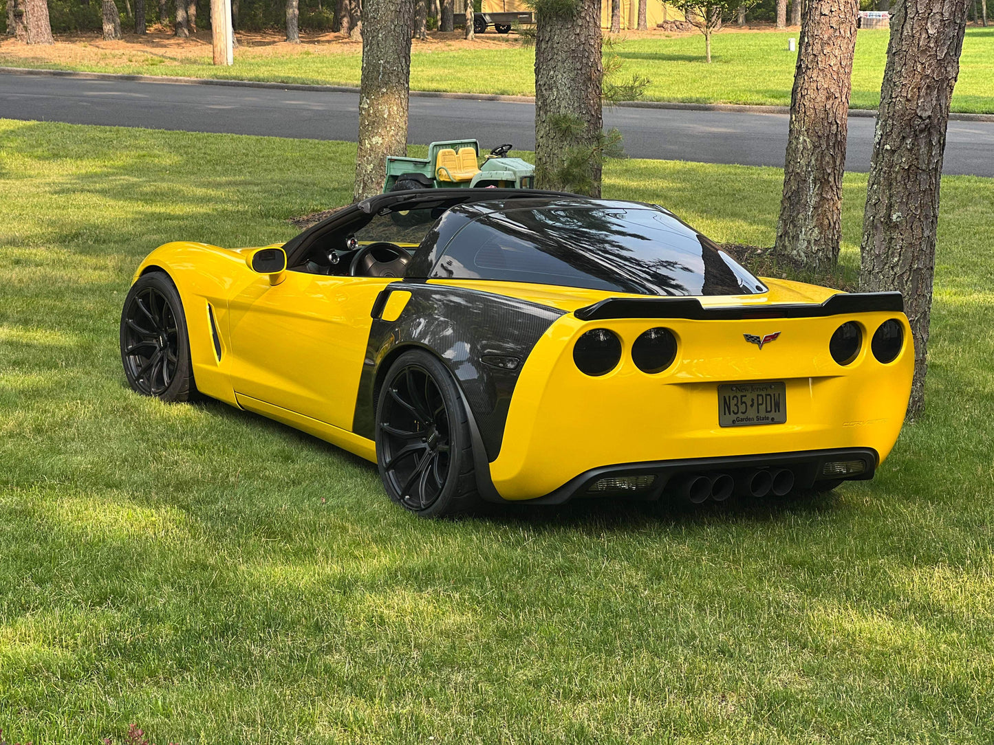 C6 Z06 Rear fenders (Pair)