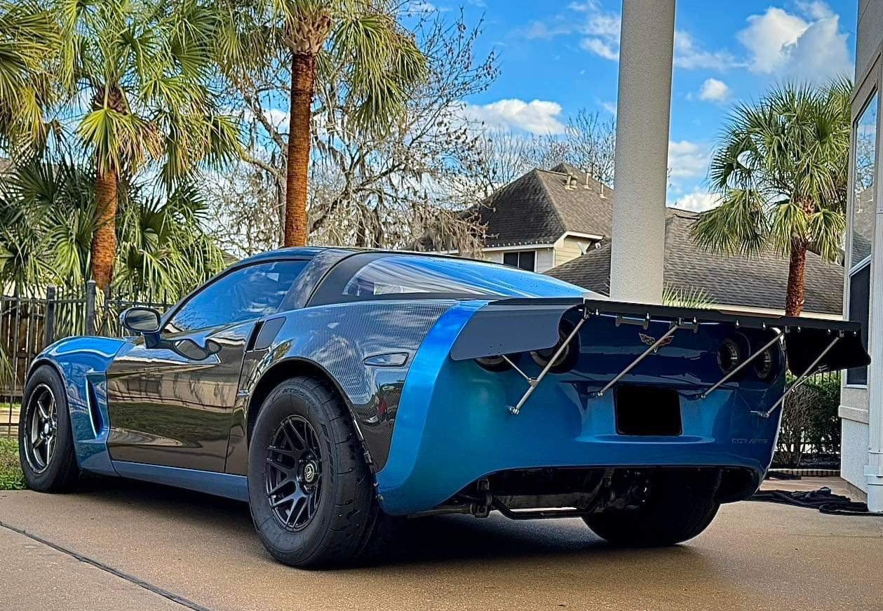 C6 Z06 Rear fenders (Pair)