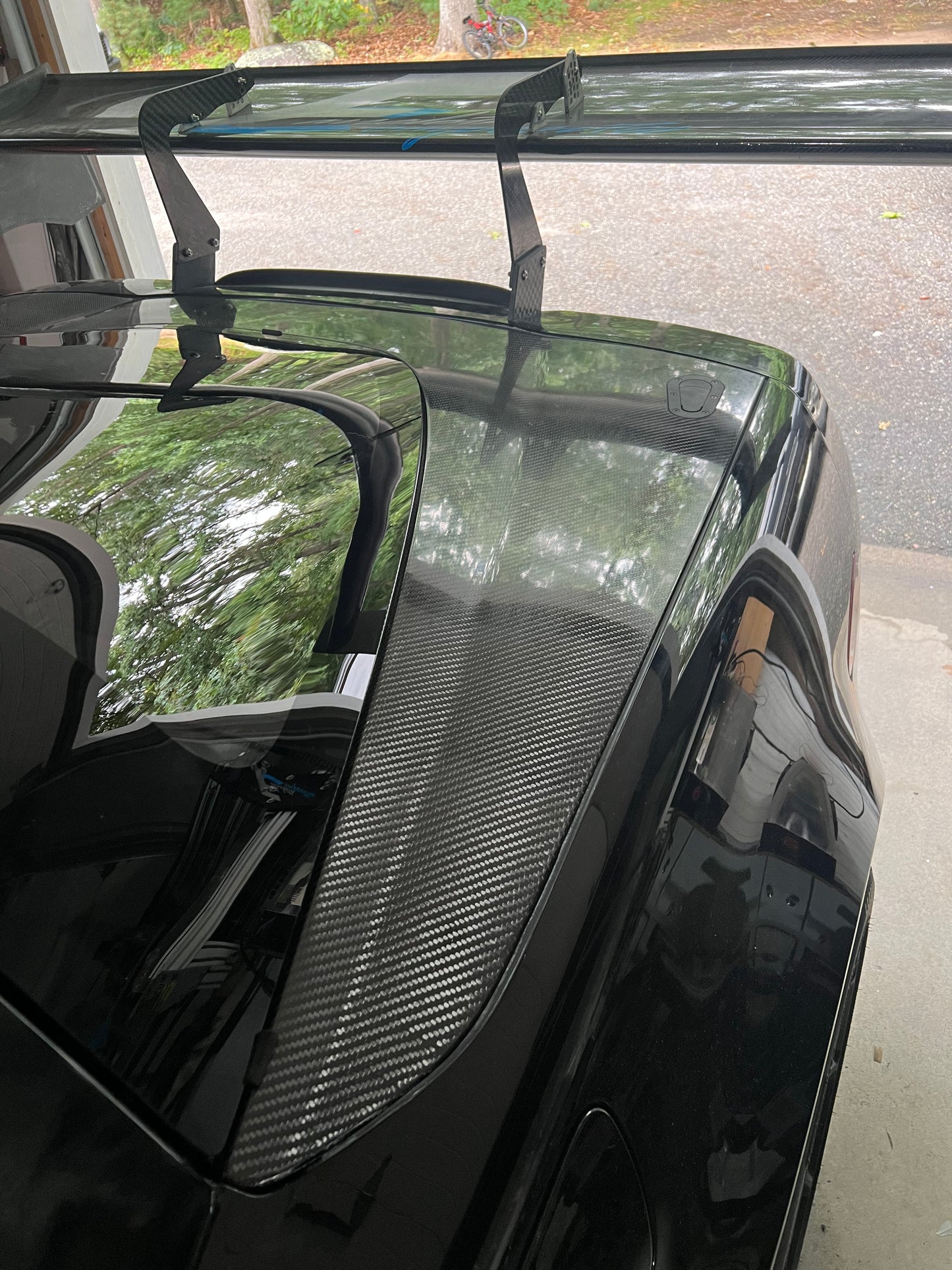 C6 Carbon hatch