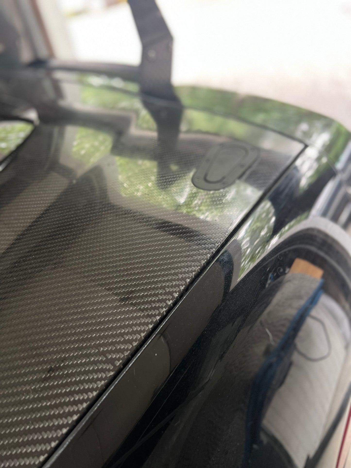 C6 Carbon hatch
