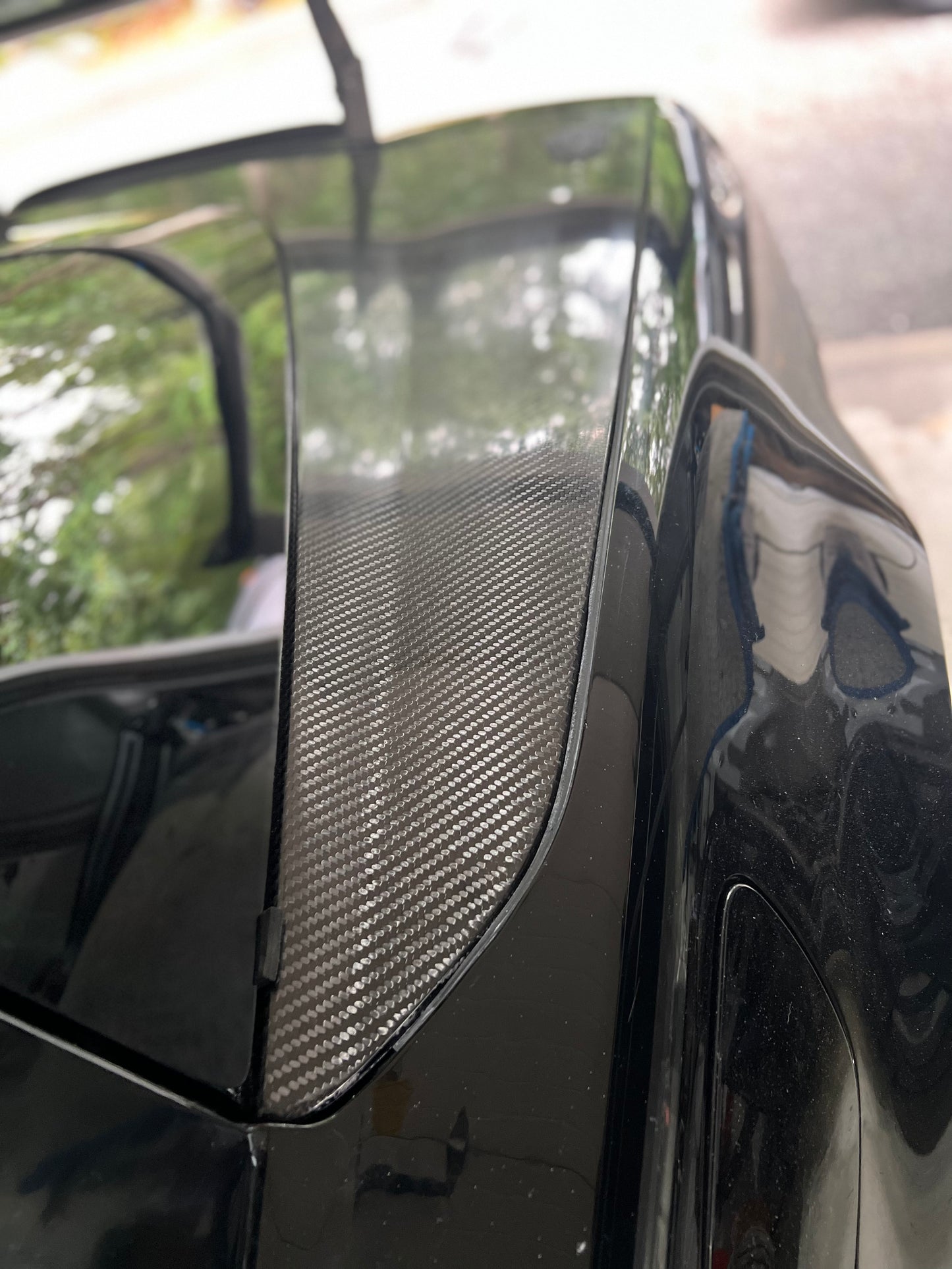 C6 Carbon hatch