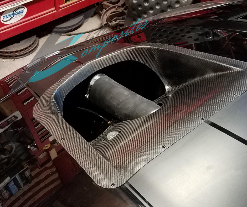 C6 Waterfall hood vent large